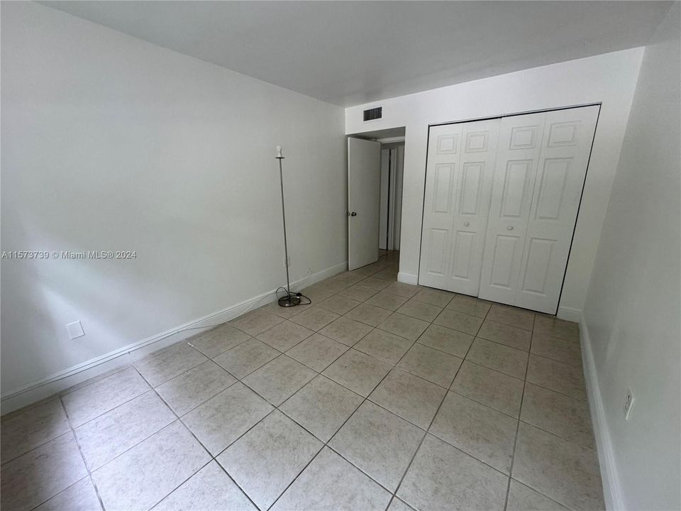 Recently Rented: $2,300 (2 beds, 2 baths, 1023 Square Feet)