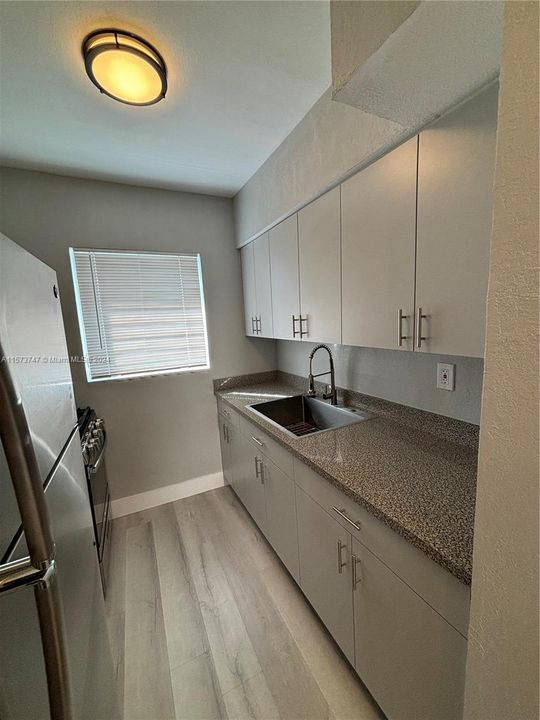For Rent: $1,850 (1 beds, 1 baths, 550 Square Feet)