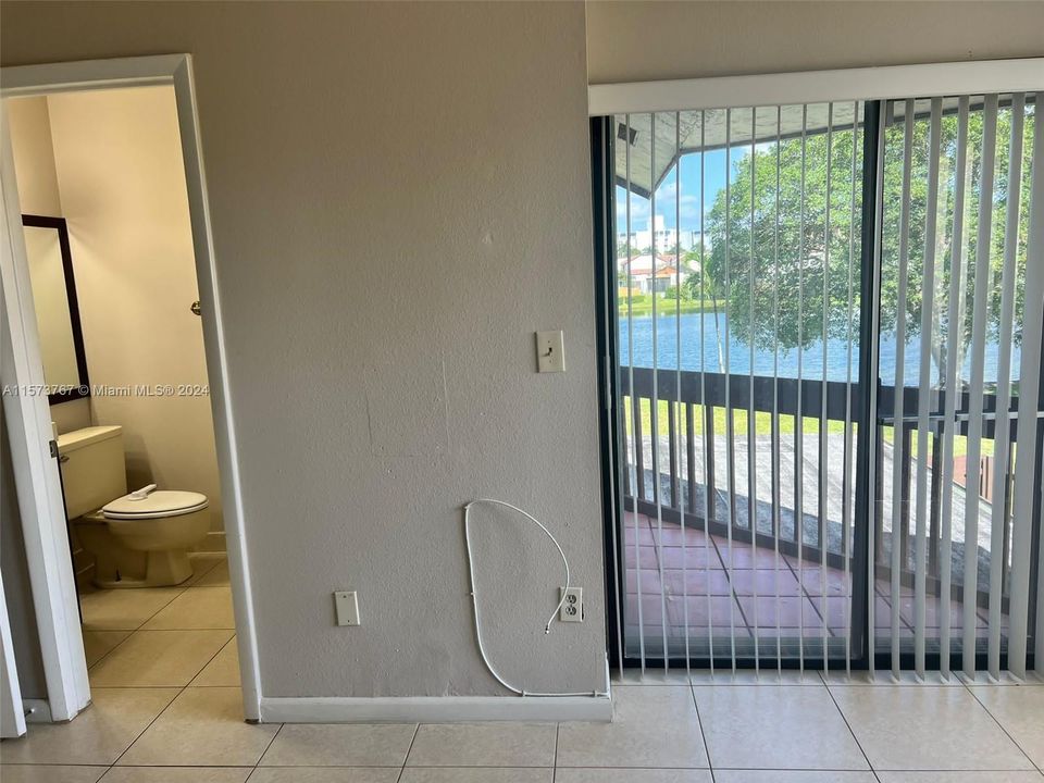 Recently Rented: $3,000 (3 beds, 2 baths, 1546 Square Feet)