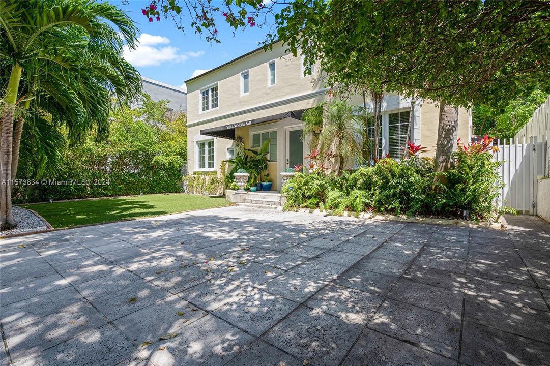 For Sale: $3,695,000 (0 beds, 0 baths, 5212 Square Feet)