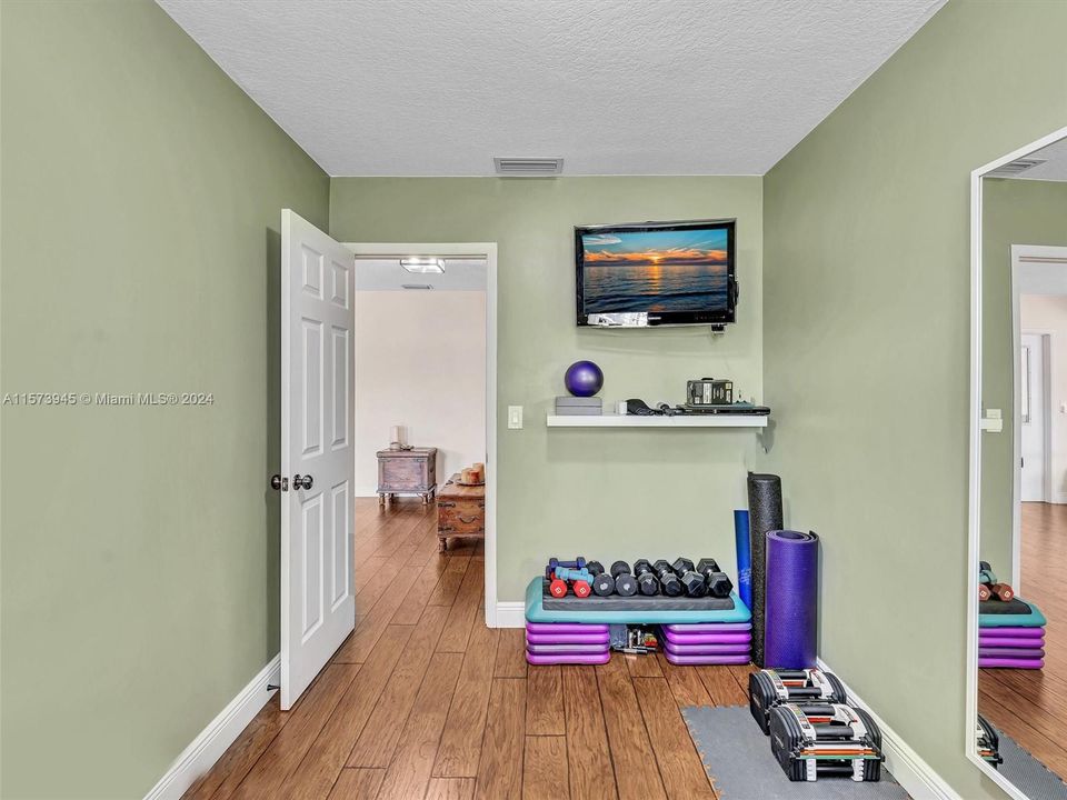 Versatile space for gym, office, playroom, guest room