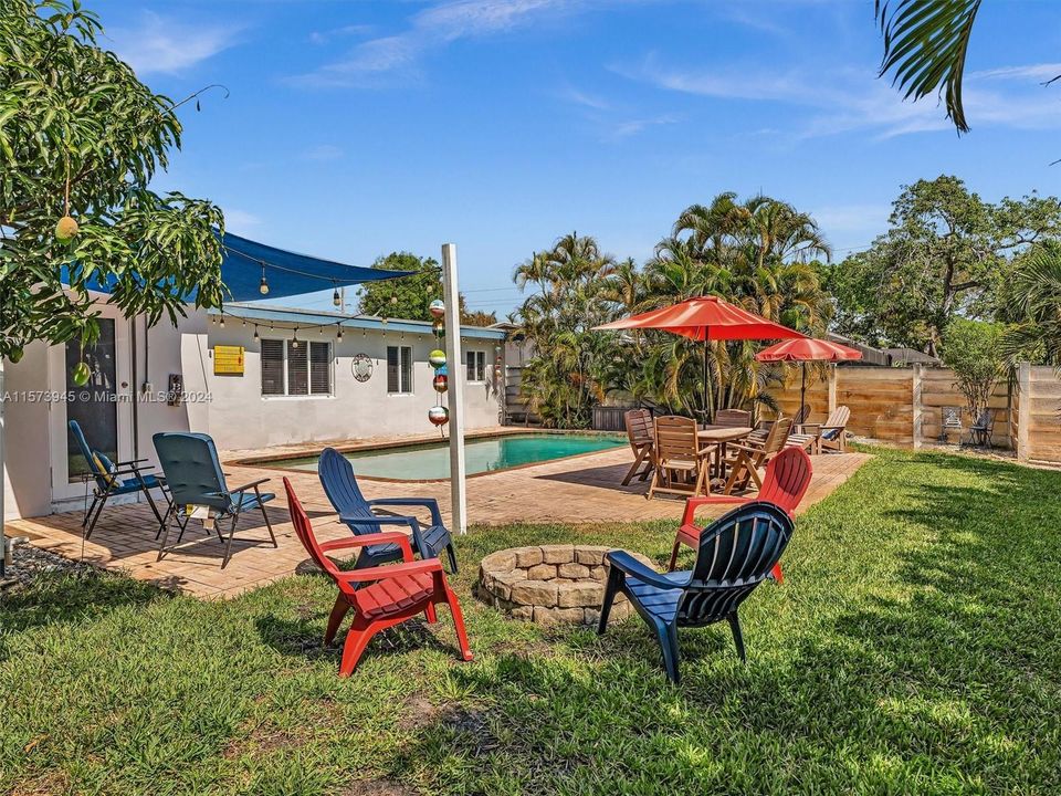 For Sale: $795,000 (4 beds, 2 baths, 2144 Square Feet)