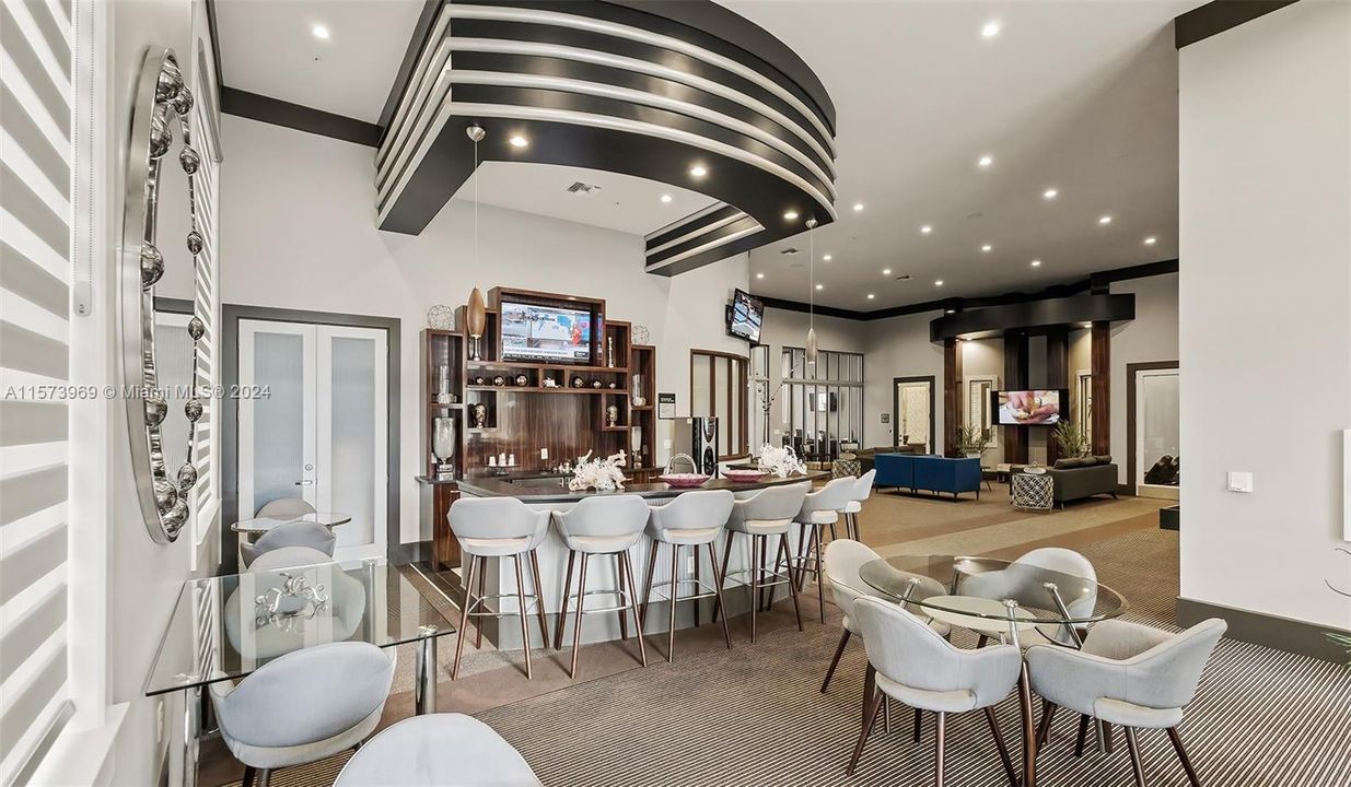 Recently Rented: $2,488 (2 beds, 2 baths, 1059 Square Feet)