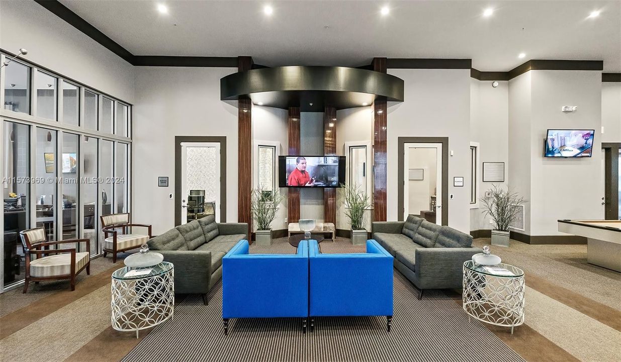 Recently Rented: $2,488 (2 beds, 2 baths, 1059 Square Feet)