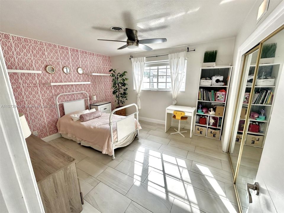 Active With Contract: $4,200 (3 beds, 2 baths, 1769 Square Feet)