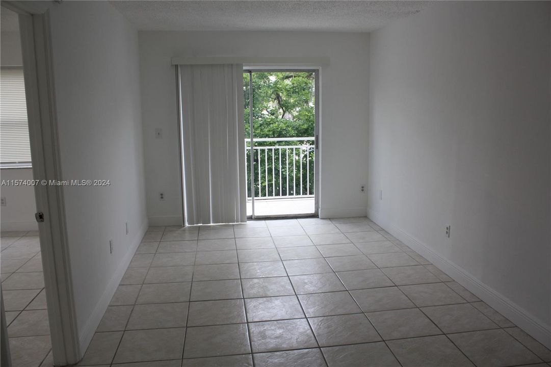 For Rent: $2,550 (3 beds, 2 baths, 1100 Square Feet)