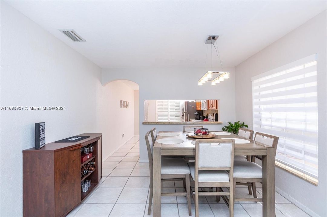 For Sale: $729,995 (4 beds, 2 baths, 1684 Square Feet)