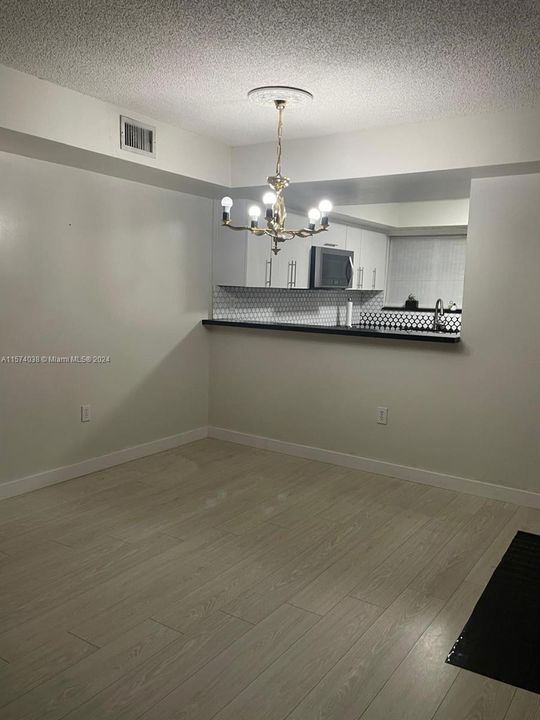 Recently Rented: $2,500 (2 beds, 2 baths, 1060 Square Feet)