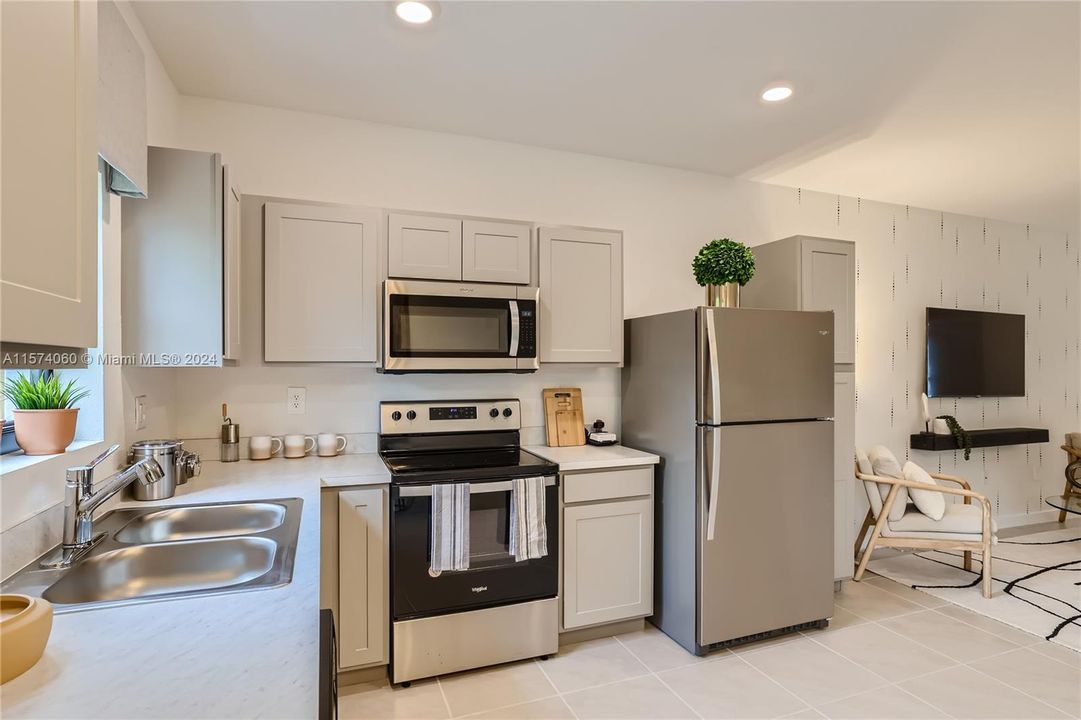 Active With Contract: $415,000 (3 beds, 3 baths, 0 Square Feet)