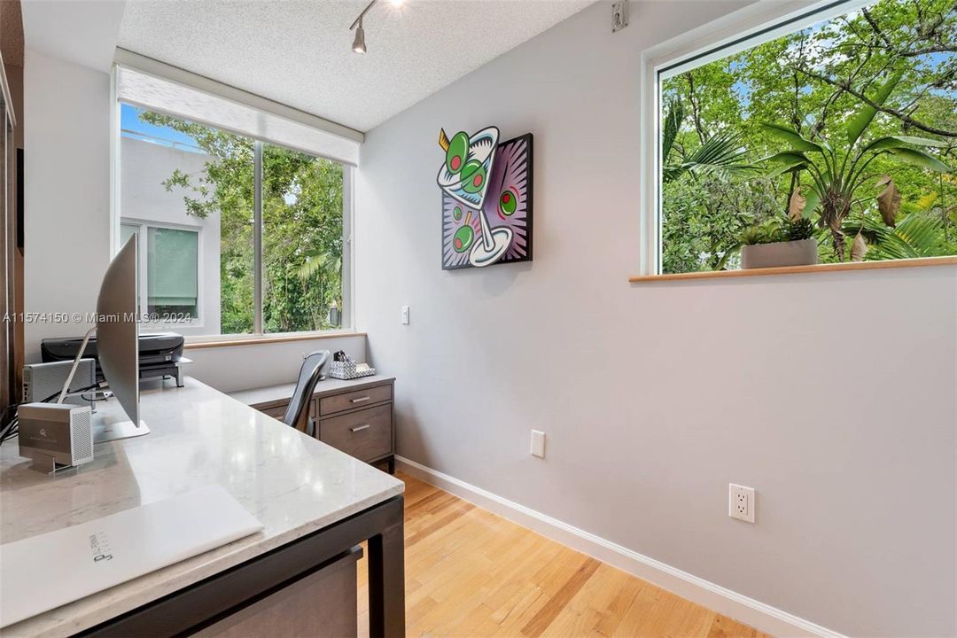 Active With Contract: $1,349,000 (2 beds, 3 baths, 1620 Square Feet)
