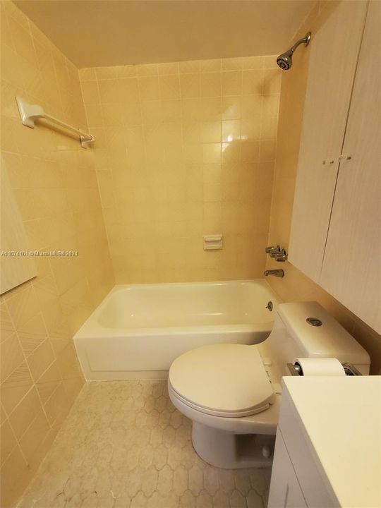 Недавно арендовано: $1,800 (2 спален, 1 ванн, 860 Квадратных фут)