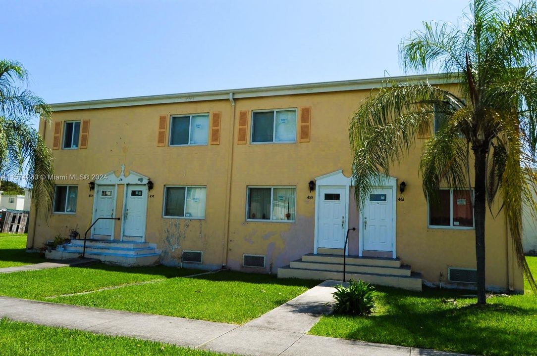 For Sale: $229,900 (3 beds, 2 baths, 1195 Square Feet)