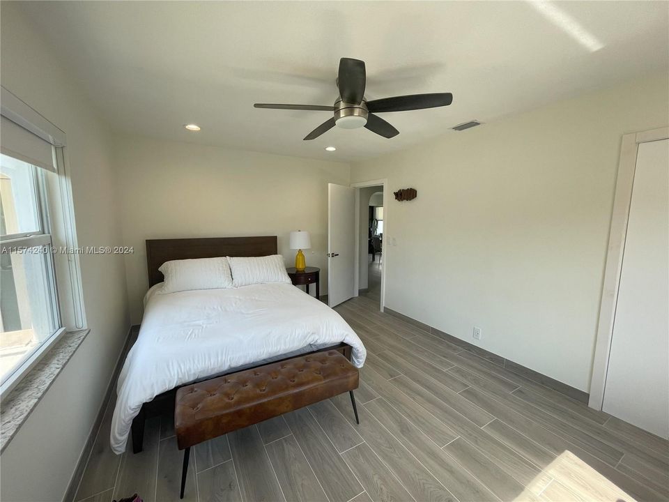 For Rent: $5,000 (3 beds, 2 baths, 1367 Square Feet)