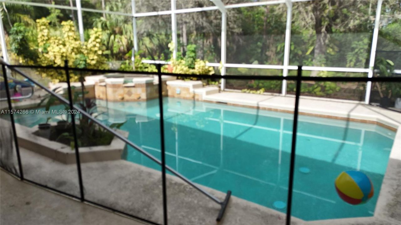 Recently Rented: $3,200 (4 beds, 2 baths, 2310 Square Feet)