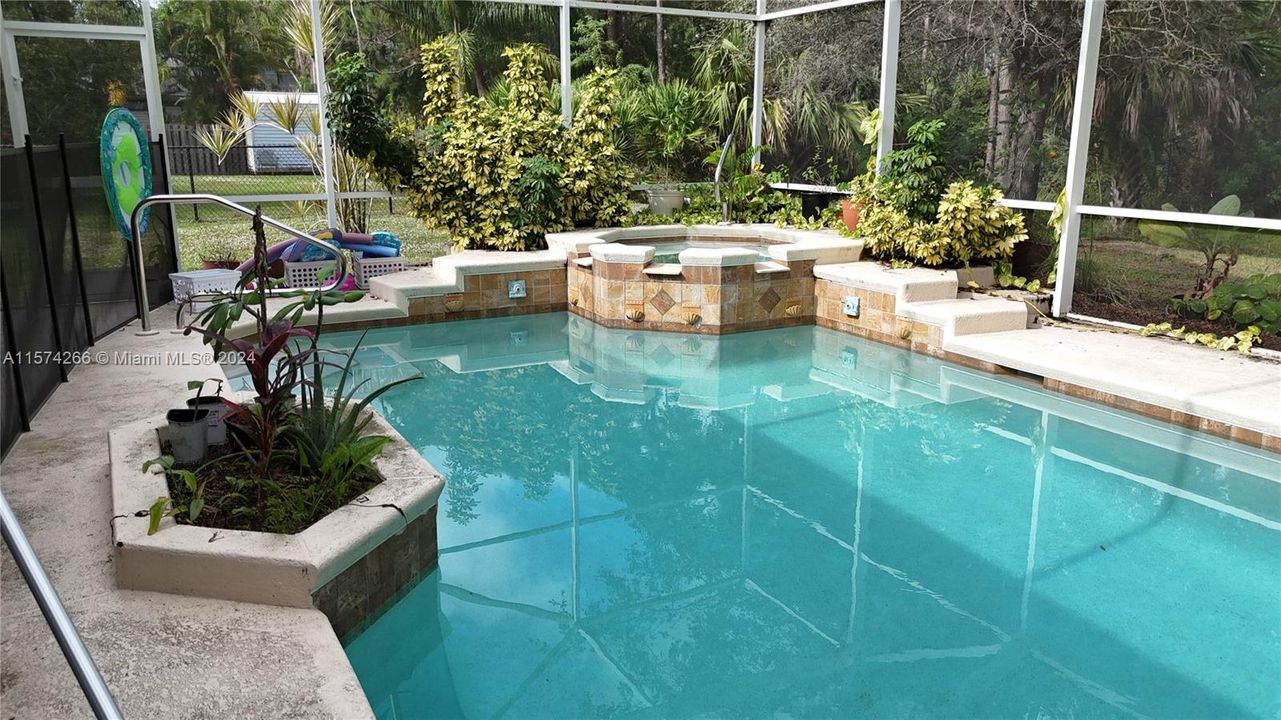 Recently Rented: $3,200 (4 beds, 2 baths, 2310 Square Feet)