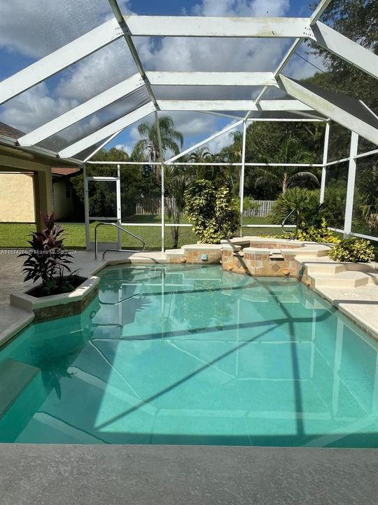 Recently Rented: $3,200 (4 beds, 2 baths, 2310 Square Feet)