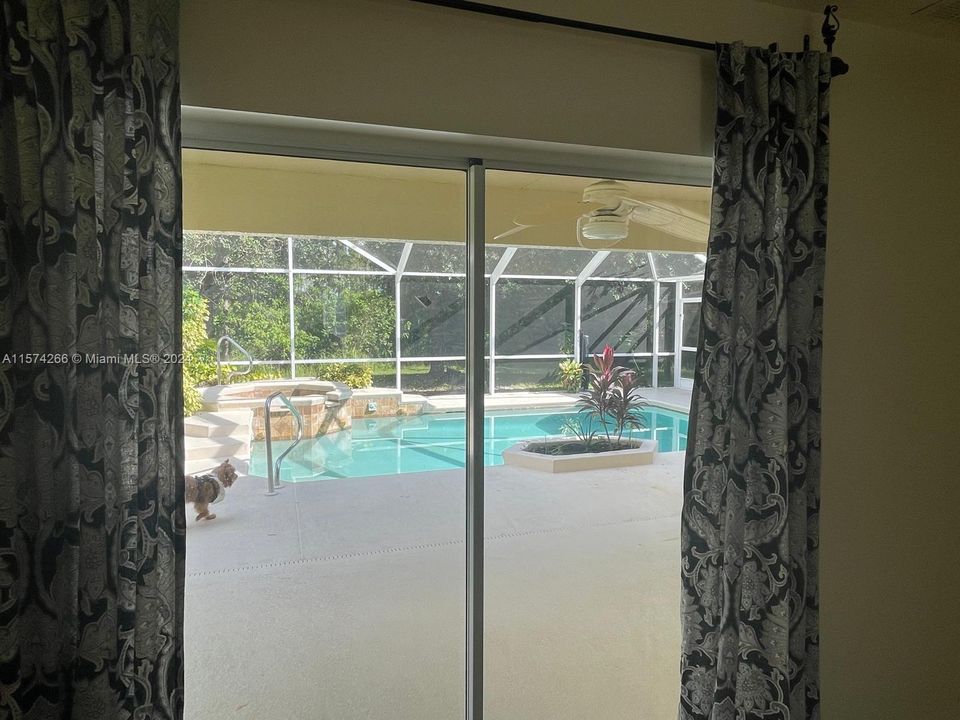 Recently Rented: $3,200 (4 beds, 2 baths, 2310 Square Feet)