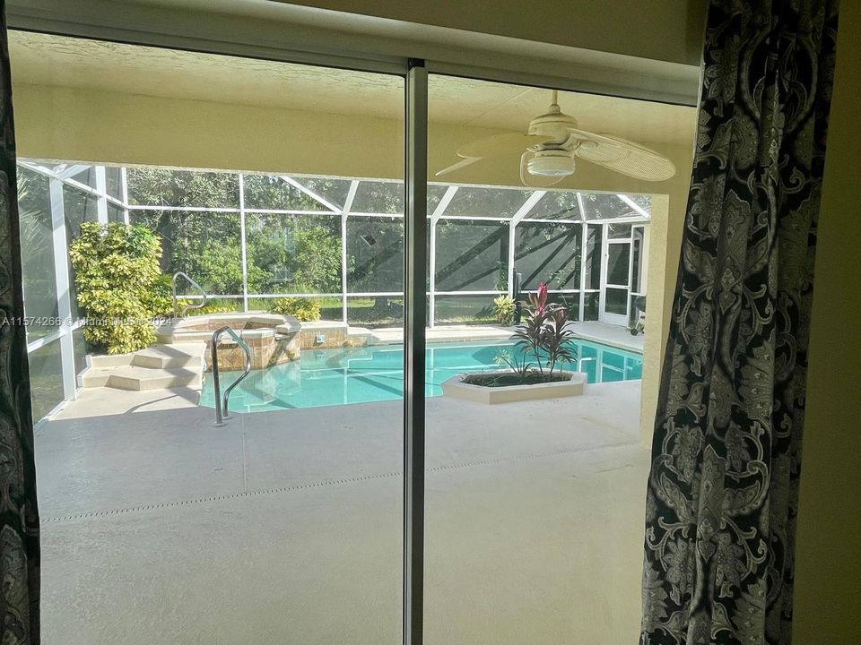 Recently Rented: $3,200 (4 beds, 2 baths, 2310 Square Feet)