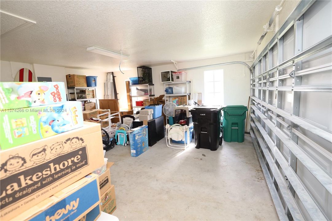 Recently Rented: $3,200 (4 beds, 2 baths, 2310 Square Feet)