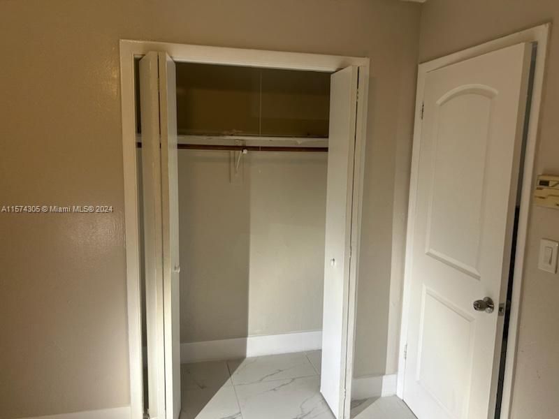 Recently Rented: $2,300 (2 beds, 2 baths, 1876 Square Feet)