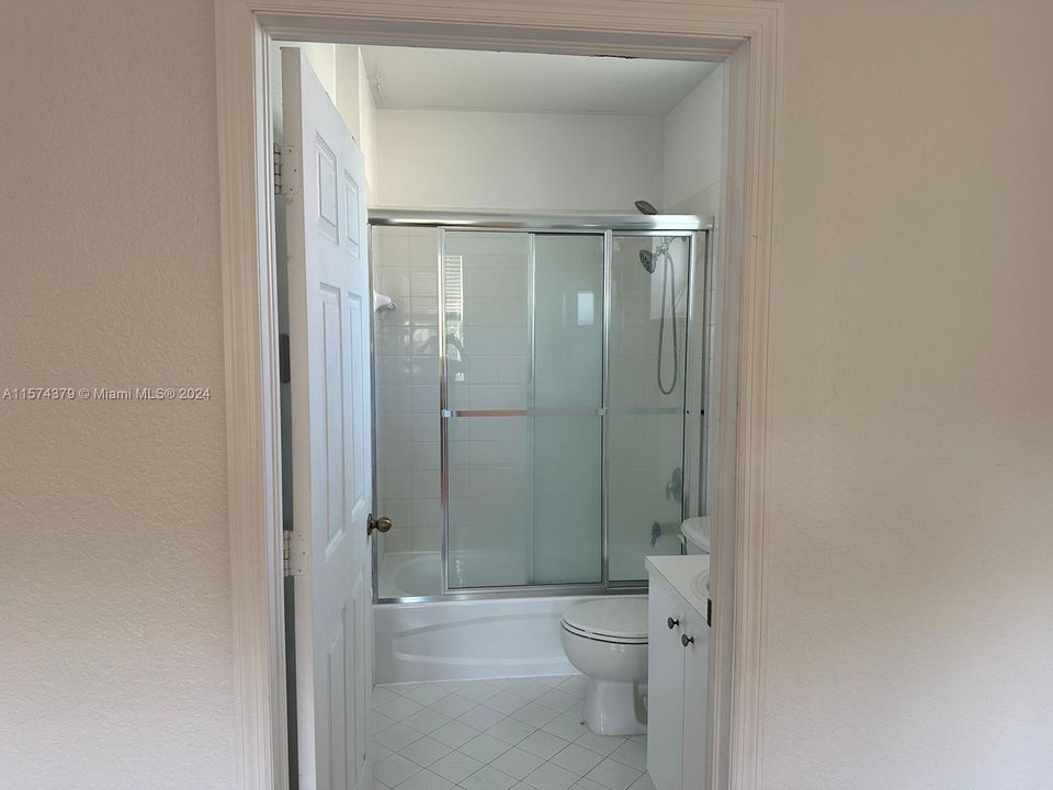 最近租的: $2,100 (3 贝兹, 2 浴室, 1062 平方英尺)