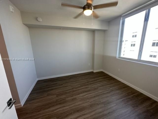 For Rent: $2,785 (2 beds, 2 baths, 900 Square Feet)