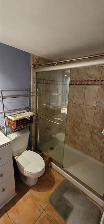 Recently Rented: $2,100 (1 beds, 1 baths, 676 Square Feet)