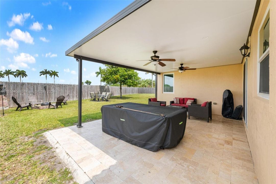 For Sale: $565,000 (4 beds, 2 baths, 1824 Square Feet)