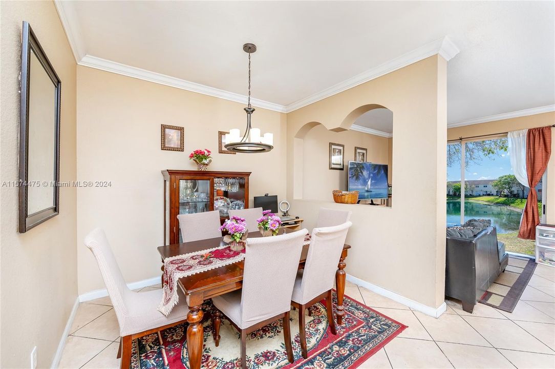 Active With Contract: $355,000 (4 beds, 2 baths, 1592 Square Feet)