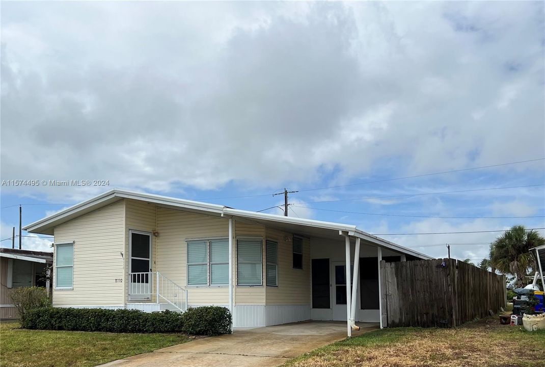 For Sale: $249,000 (2 beds, 2 baths, 1193 Square Feet)