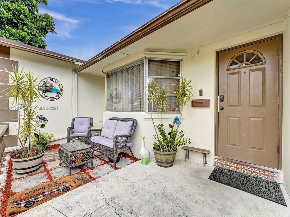 For Sale: $687,888 (3 beds, 2 baths, 1806 Square Feet)