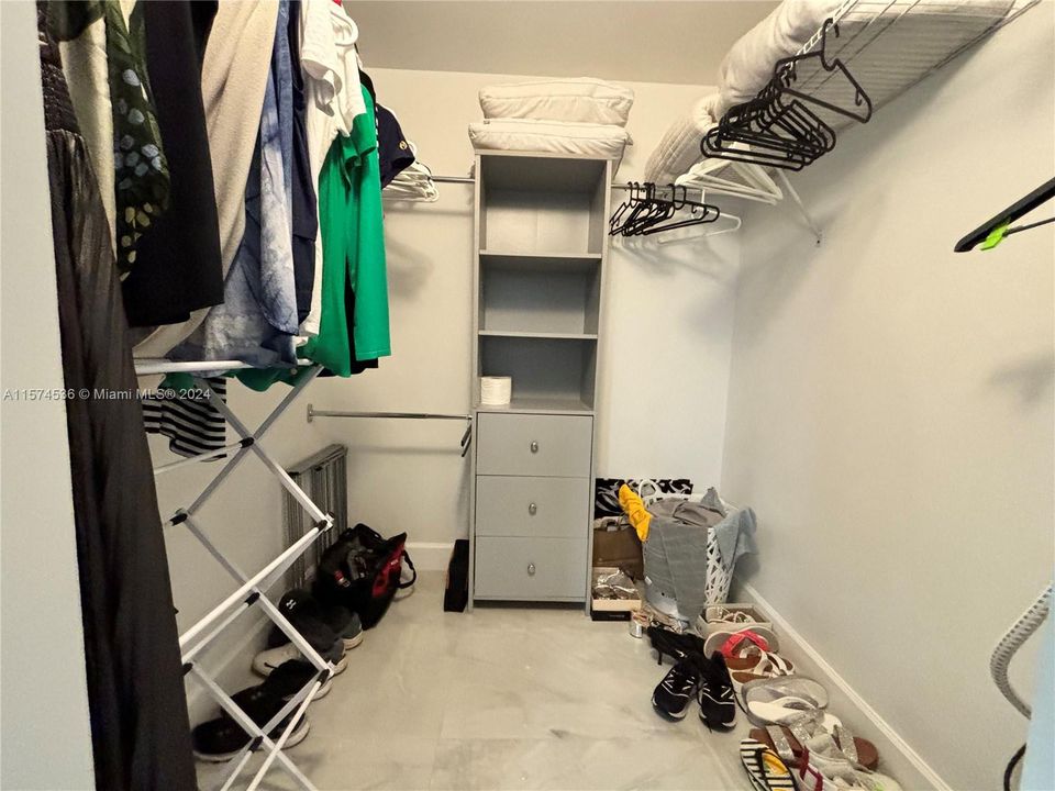 Recently Sold: $284,900 (2 beds, 2 baths, 1156 Square Feet)