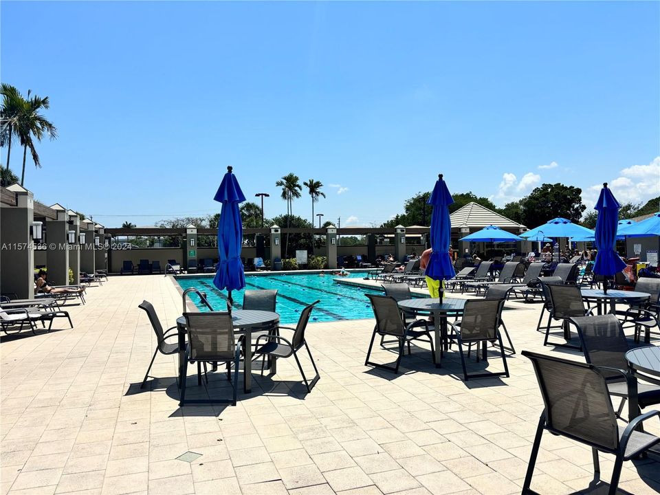 Recently Sold: $284,900 (2 beds, 2 baths, 1156 Square Feet)