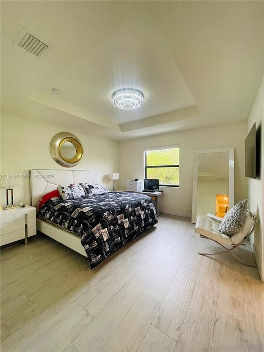 Recently Sold: $670,000 (4 beds, 2 baths, 1793 Square Feet)