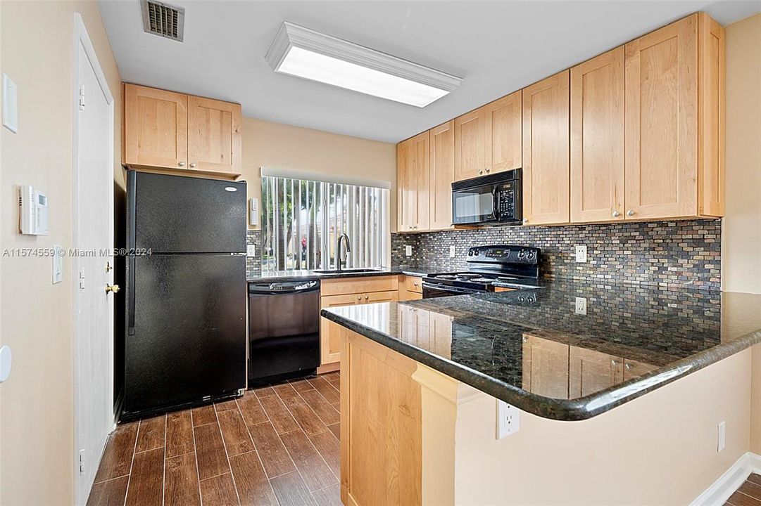 For Sale: $449,000 (3 beds, 2 baths, 1433 Square Feet)
