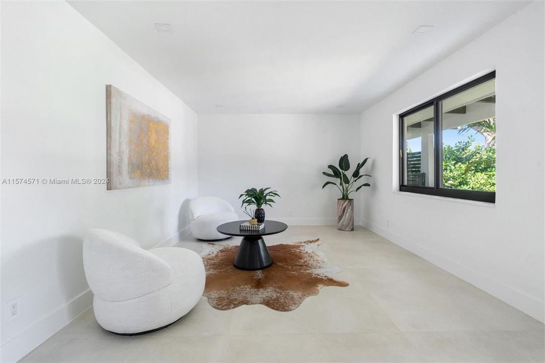 Active With Contract: $1,695,000 (4 beds, 3 baths, 2658 Square Feet)