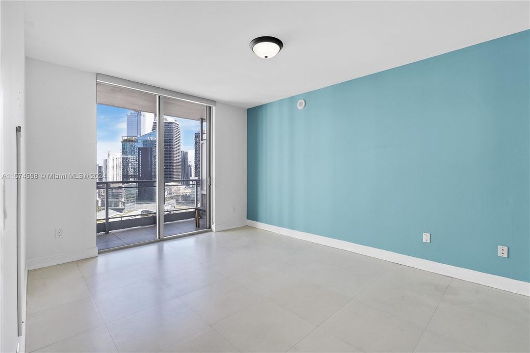 For Sale: $550,000 (2 beds, 2 baths, 1129 Square Feet)