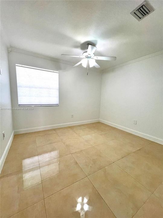 For Rent: $3,500 (3 beds, 2 baths, 1350 Square Feet)