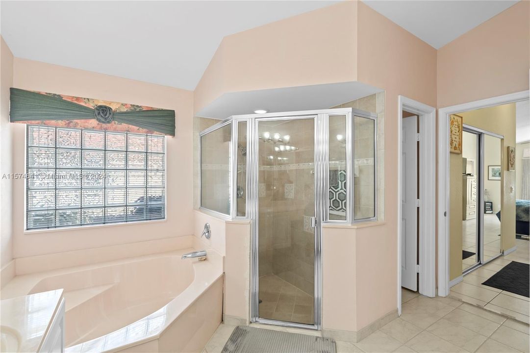 待售: $760,000 (3 贝兹, 2 浴室, 1984 平方英尺)
