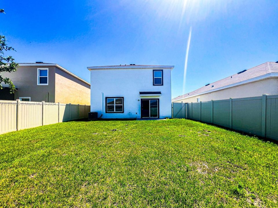 For Sale: $382,890 (4 beds, 2 baths, 2078 Square Feet)