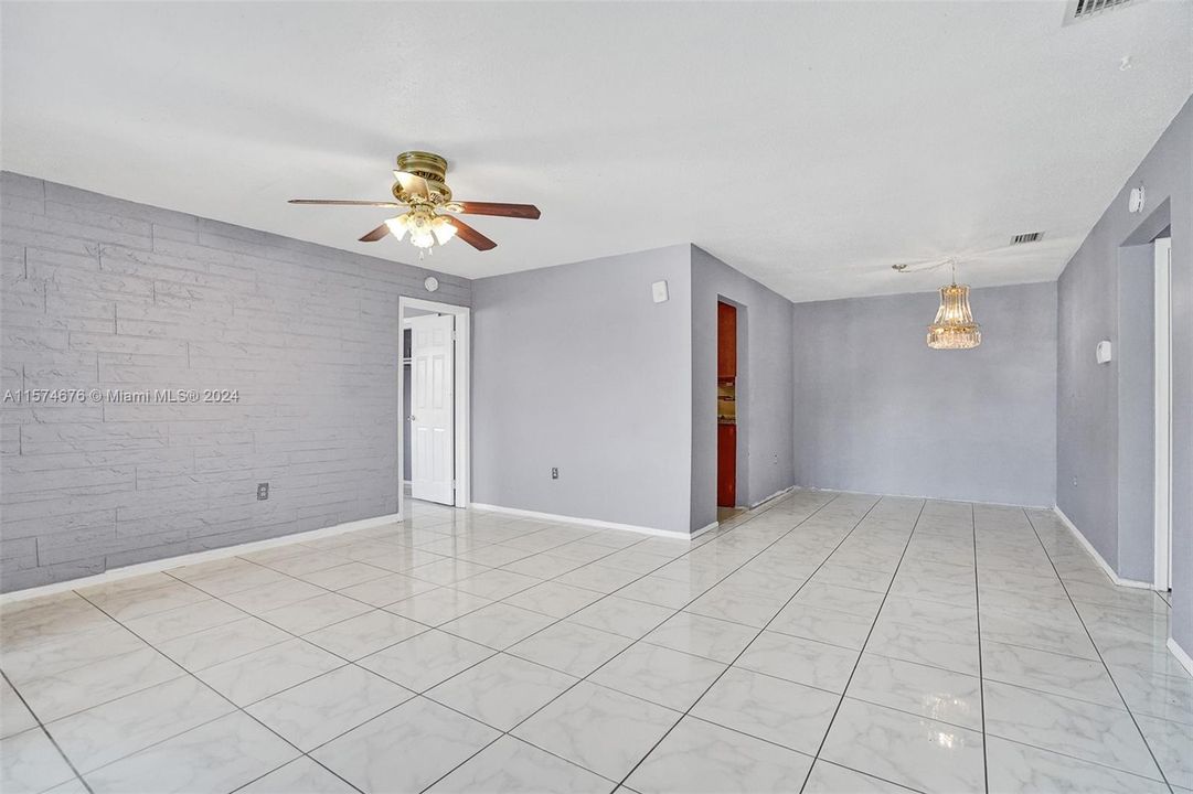 For Sale: $489,000 (3 beds, 2 baths, 1745 Square Feet)