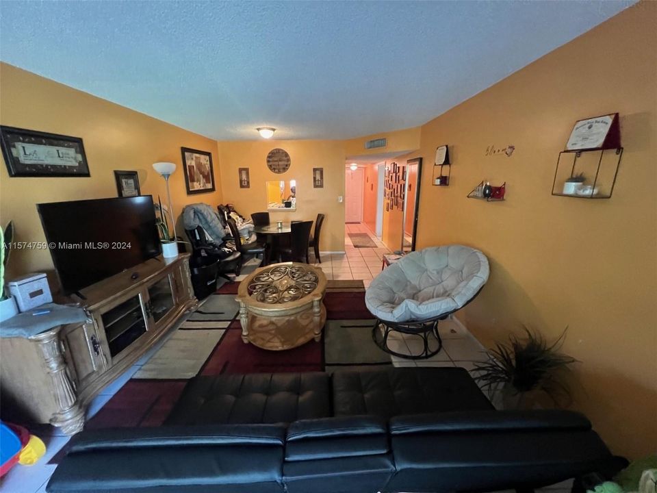 Recently Sold: $169,990 (1 beds, 1 baths, 750 Square Feet)