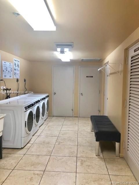 For Rent: $2,300 (2 beds, 2 baths, 1100 Square Feet)