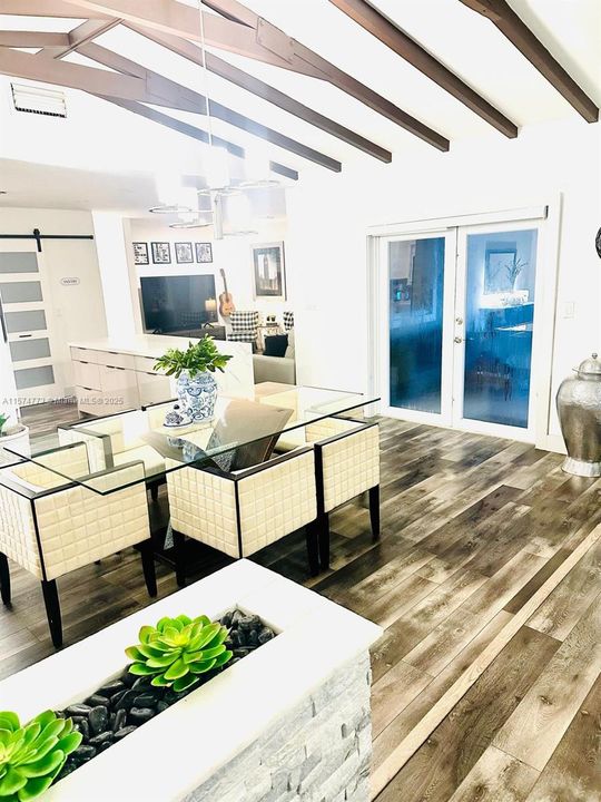 For Sale: $727,000 (3 beds, 2 baths, 2384 Square Feet)