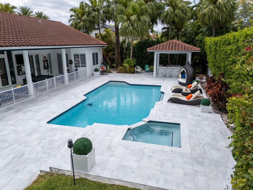 For Sale: $2,990,000 (5 beds, 4 baths, 3184 Square Feet)