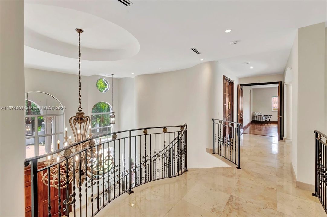 For Sale: $4,987,000 (6 beds, 7 baths, 6020 Square Feet)