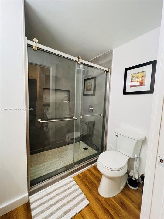 出租: $3,500 (2 贝兹, 2 浴室, 1180 平方英尺)