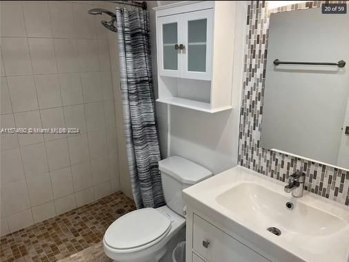 Недавно арендовано: $2,000 (1 спален, 1 ванн, 838 Квадратных фут)