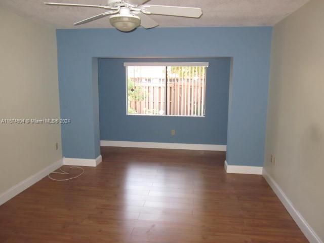 Recently Rented: $3,500 (3 beds, 2 baths, 1359 Square Feet)