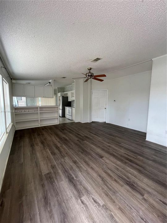 Recently Rented: $2,350 (3 beds, 2 baths, 1215 Square Feet)